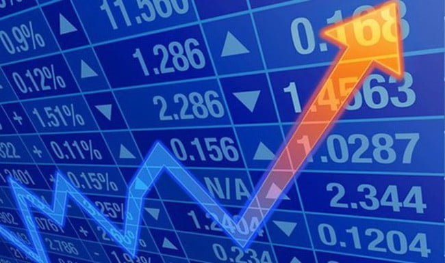 so sánh etf với stock cổ phiếu 